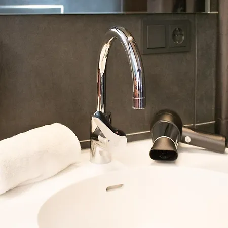 מלון Lgo By Wmm *